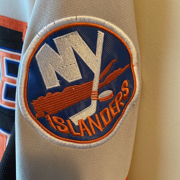 VINTAGE New York Islanders 2014 TAVARES Jersey L - Picture 4 of 4